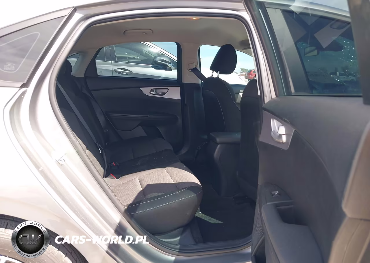 2024 Kia Forte Lxs VIN:3KPF24AD7RE770049 - 8