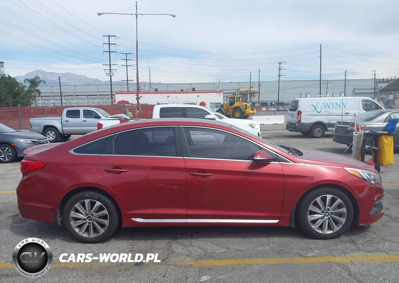 2016 Hyundai Sonata Sport VIN:5NPE34AF6GH342704 - 14