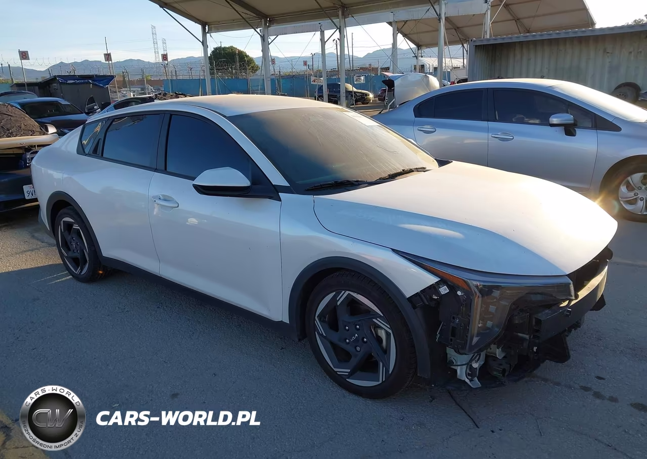 2025 Kia K4 Ex – zdjęcie 1 z 17