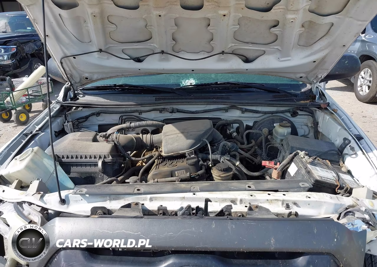 2012 Toyota Tacoma VIN:5TFTX4CN2CX018566 - 10