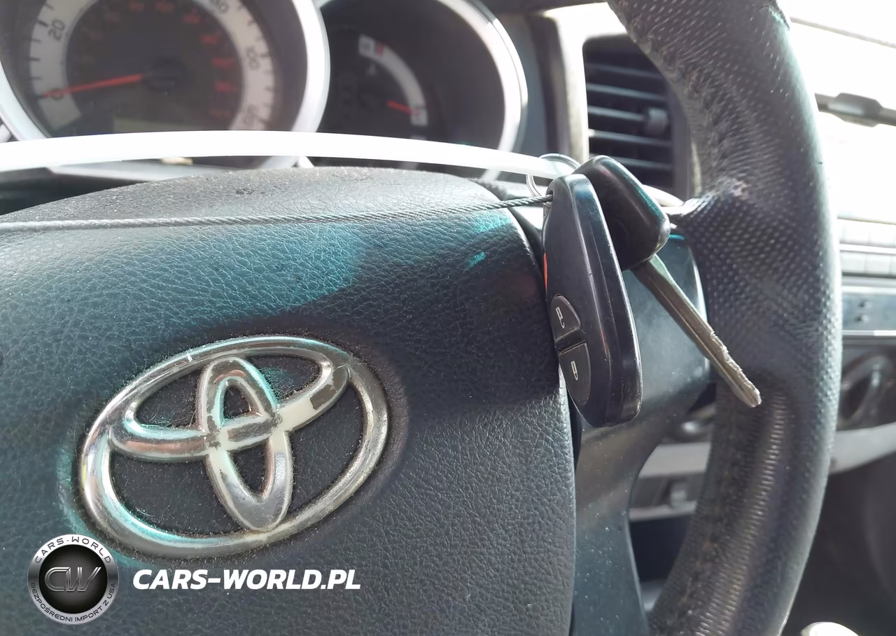 2012 Toyota Tacoma VIN:5TFTX4CN2CX018566 - 11