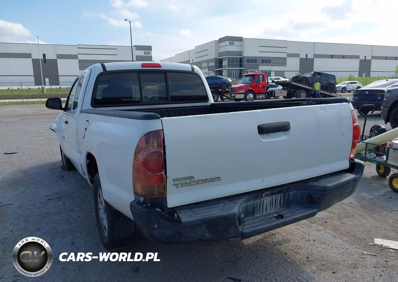 2012 Toyota Tacoma VIN:5TFTX4CN2CX018566 - 3
