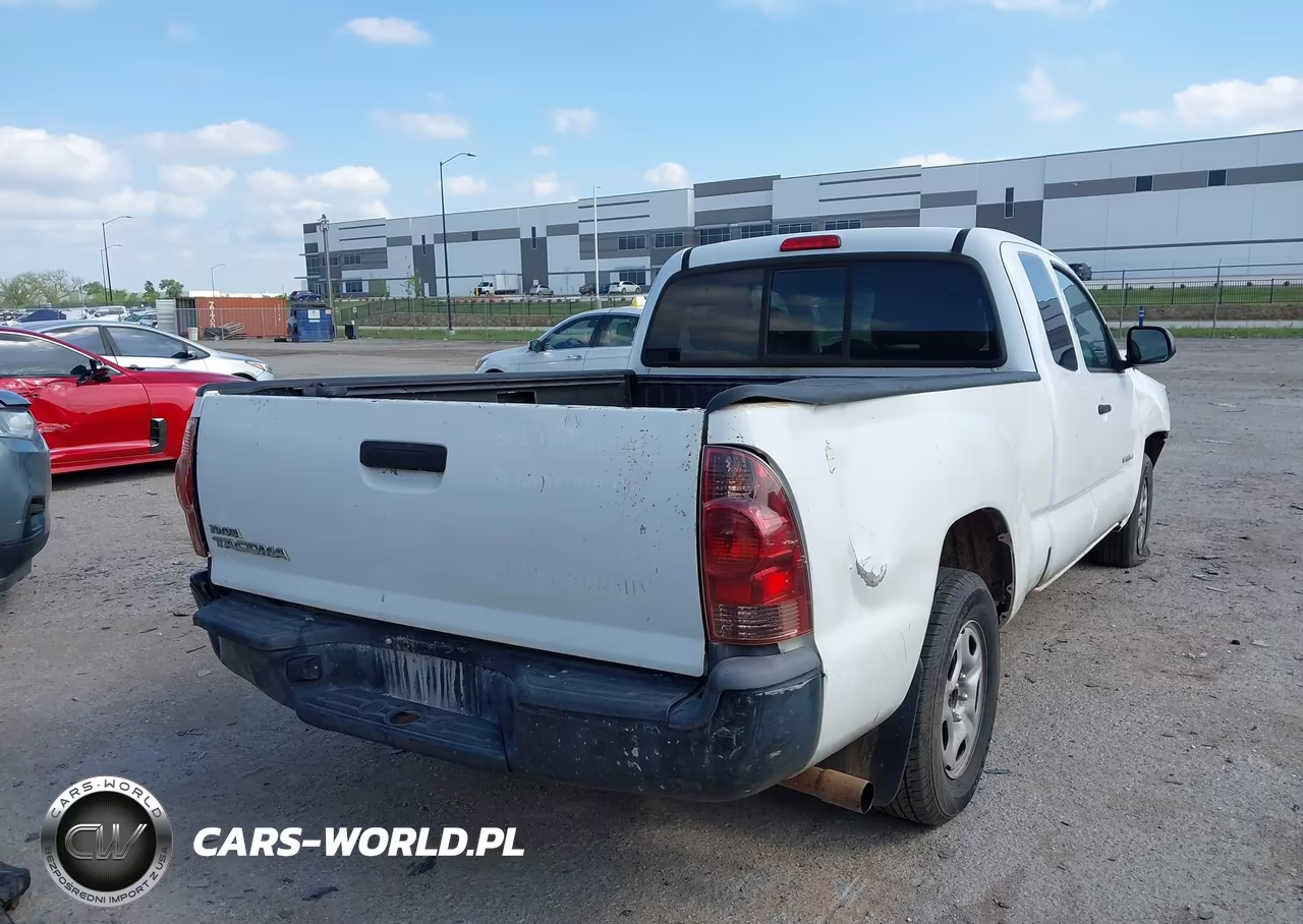 2012 Toyota Tacoma VIN:5TFTX4CN2CX018566 - 4