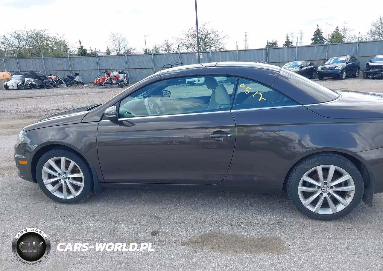 2016 Volkswagen Eos Komfort VIN:WVWBW8AH1GV000144 - 13