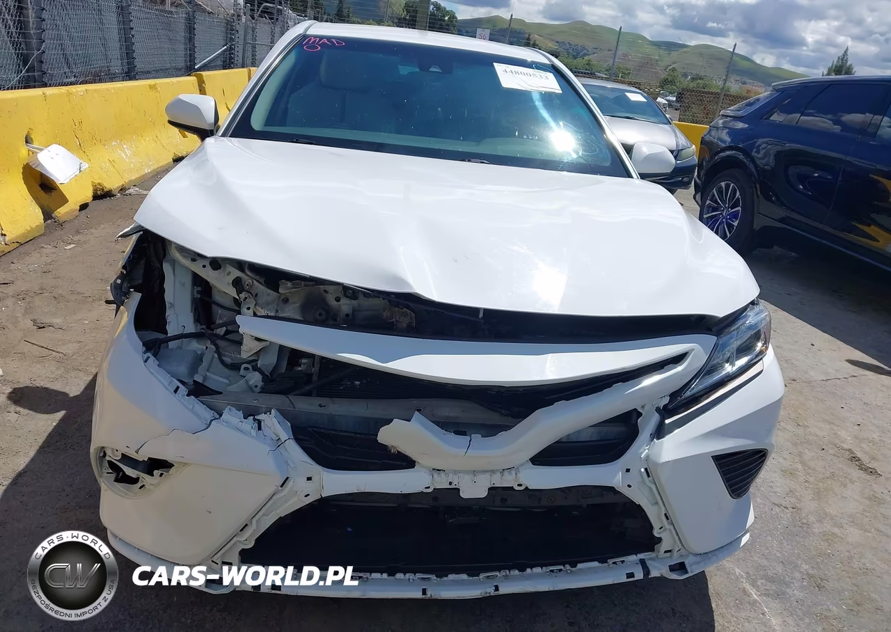 2018 Toyota Camry Se VIN:4T1B11HK0JU122932 - 13