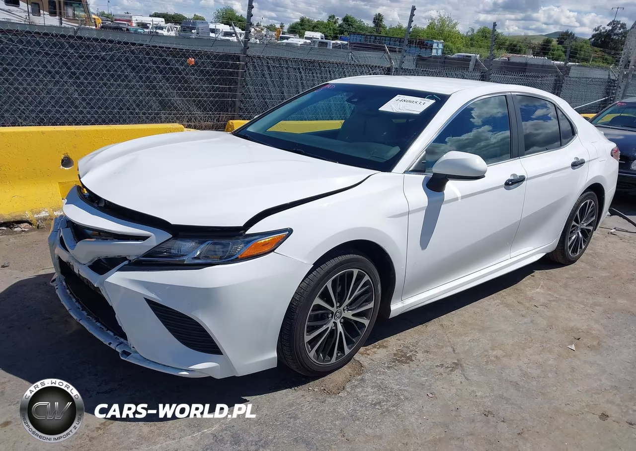 2018 Toyota Camry Se VIN:4T1B11HK0JU122932 - 2