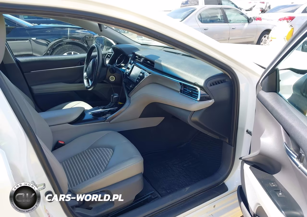 2018 Toyota Camry Se VIN:4T1B11HK0JU122932 - 5