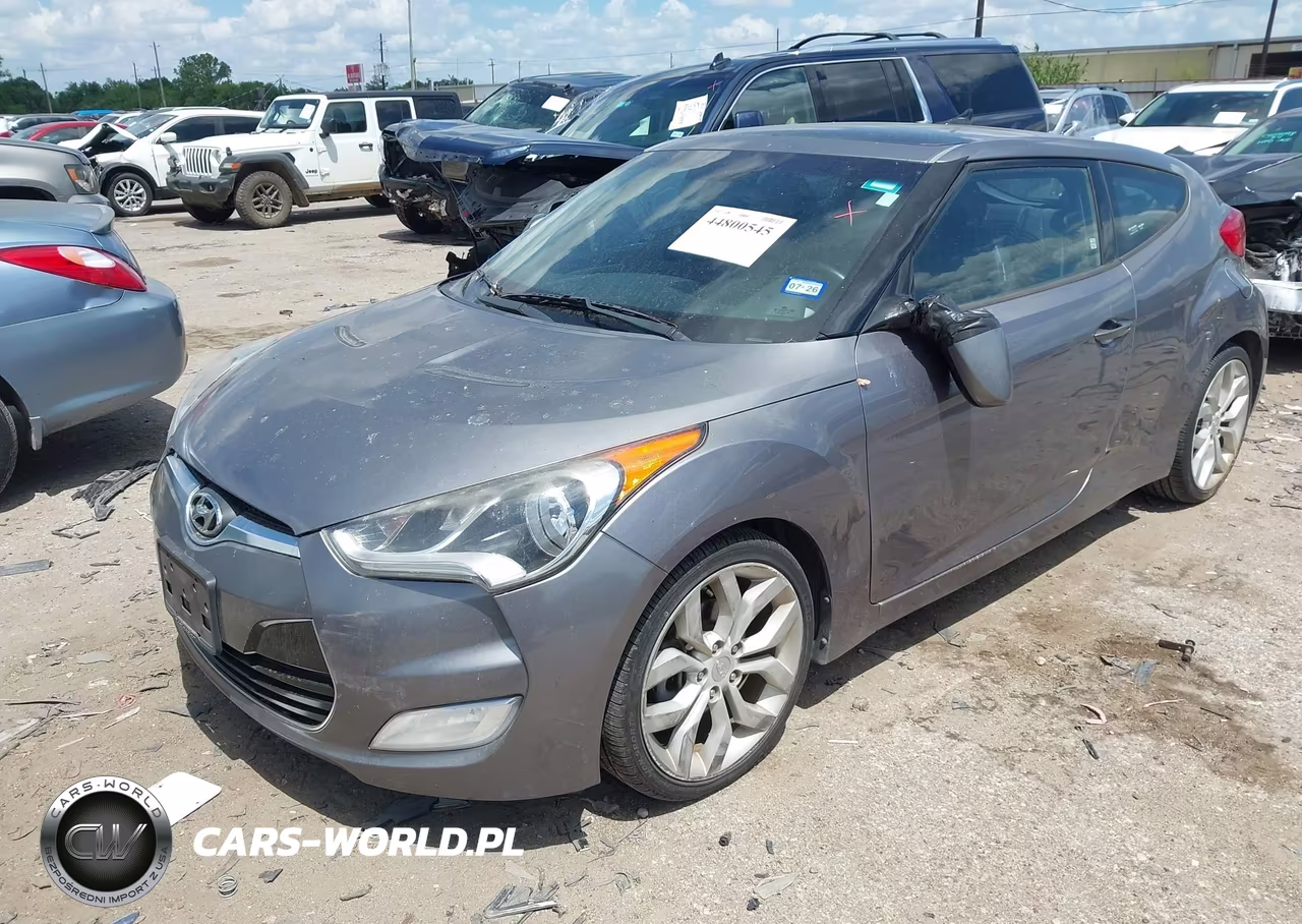 2015 Hyundai Veloster VIN:KMHTC6AD9FU240301 - 2