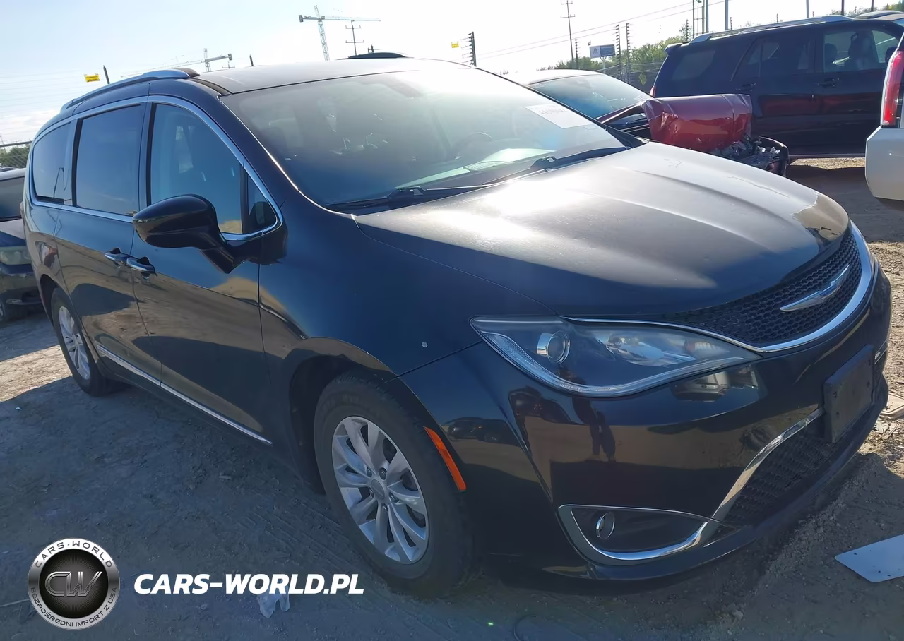 2018 Chrysler Pacifica Touring L – zdjęcie 1 z 16