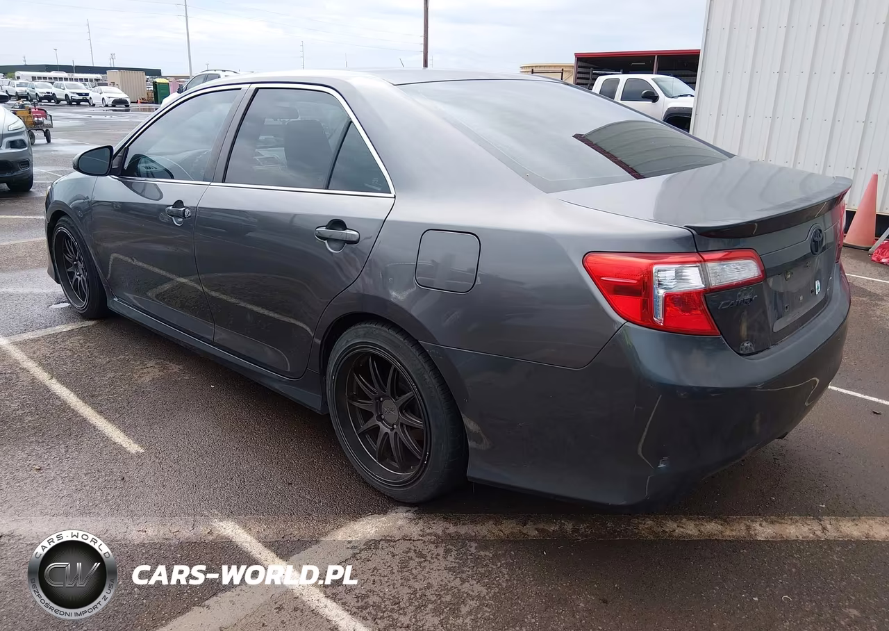 2014 Toyota Camry VIN:4T1BF1FK3EU366164 - 3