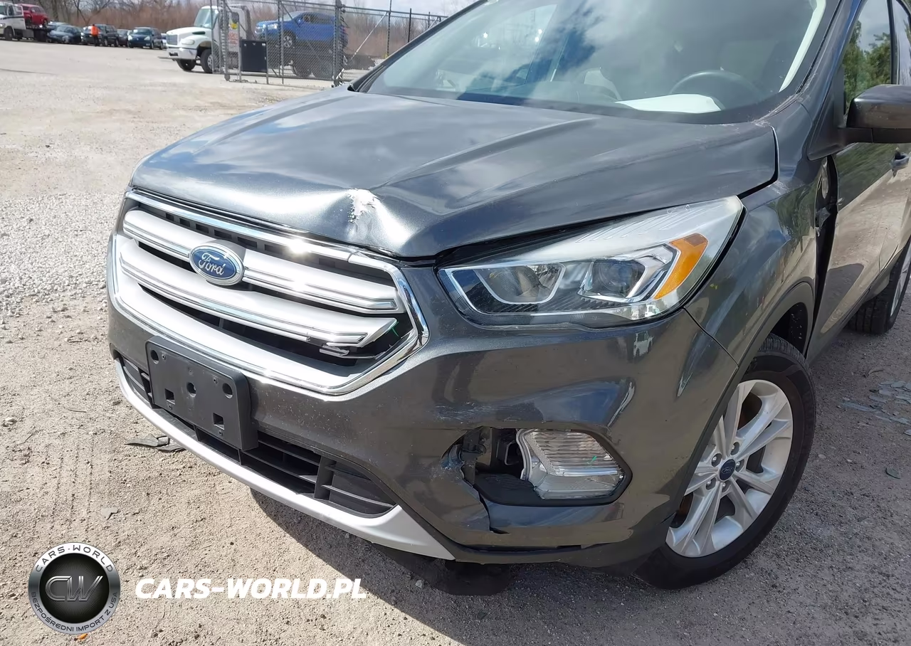 2017 Ford Escape Se VIN:1FMCU9GD5HUC17767 - 6