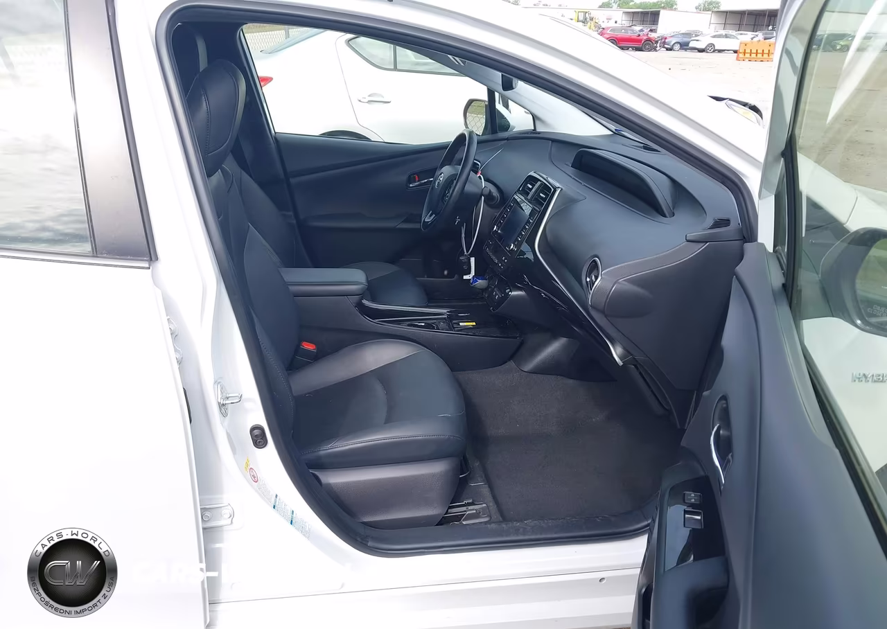 2021 Toyota Prius Xle Awd-E VIN:JTDL9MFUXM3028056 - 5
