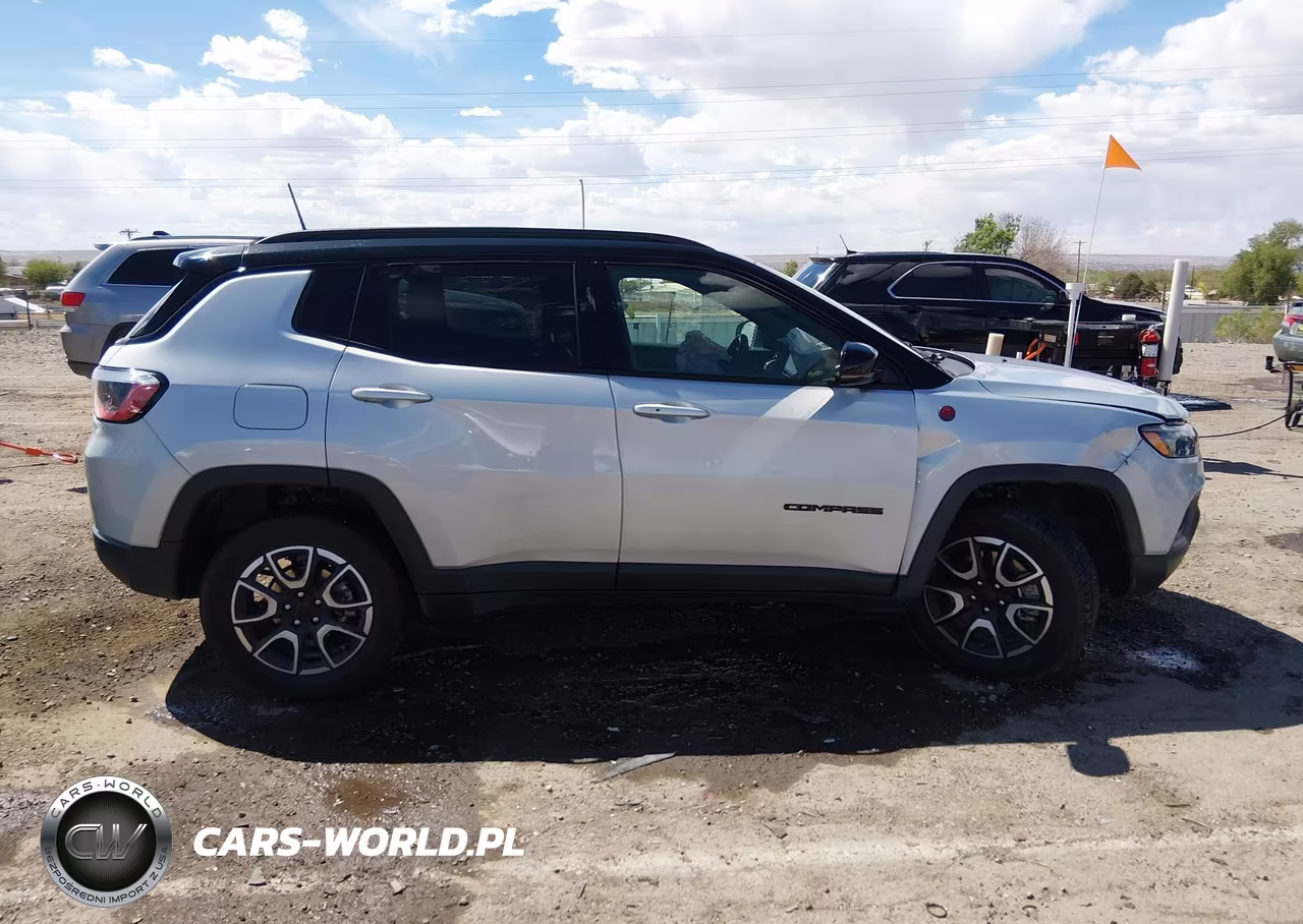 2024 Jeep Compass Trailhawk 4X4 VIN:3C4NJDDNXRT145028 - 12