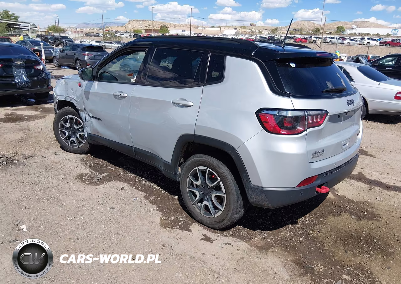 2024 Jeep Compass Trailhawk 4X4 VIN:3C4NJDDNXRT145028 - 3
