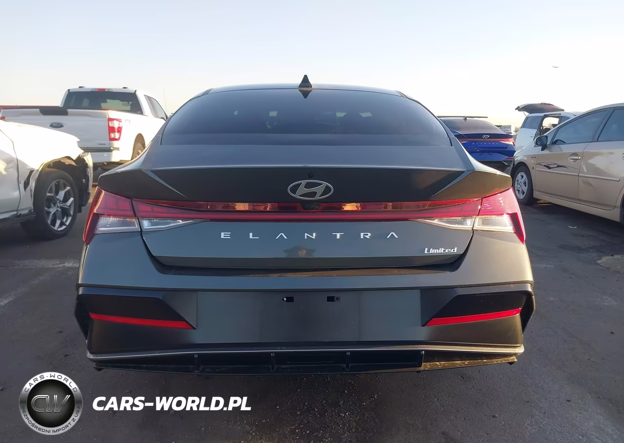 2025 Hyundai Elantra Limited VIN:KMHLP4DG3SU957723 - 17
