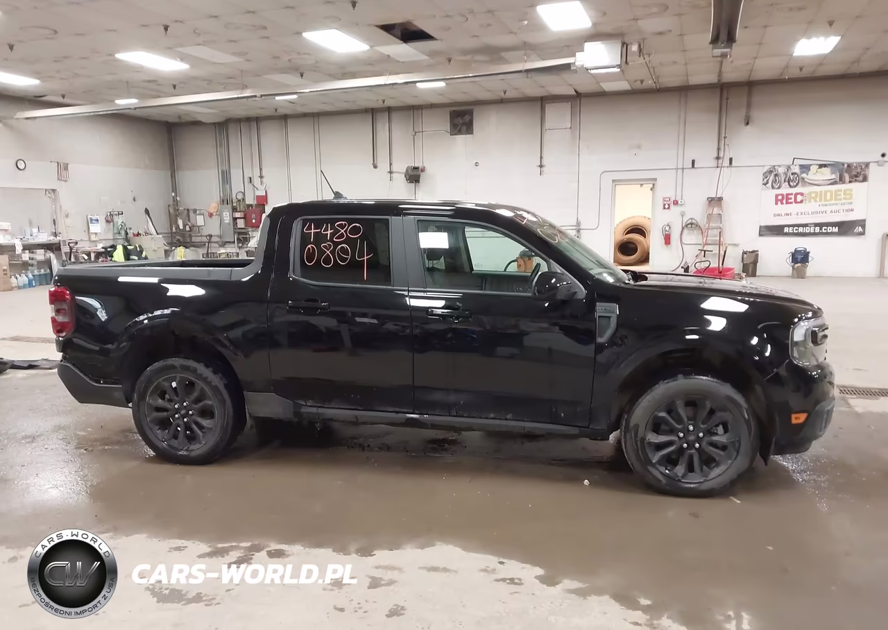 2023 Ford Maverick Lariat VIN:3FTTW8E31PRA88435 - 13