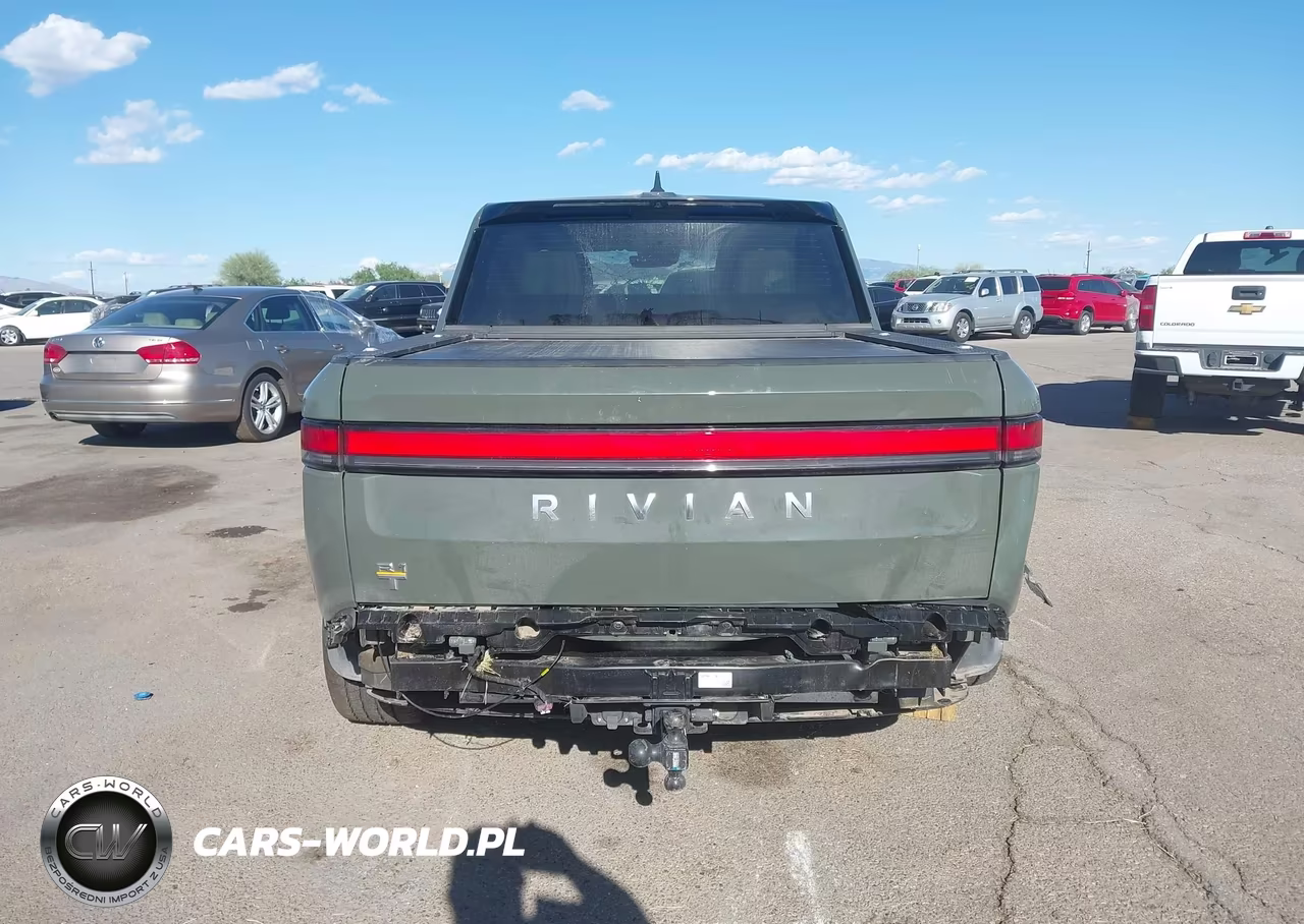 2022 Rivian R1T Launch Edition VIN:7FCTGAAL9NN009789 - 17