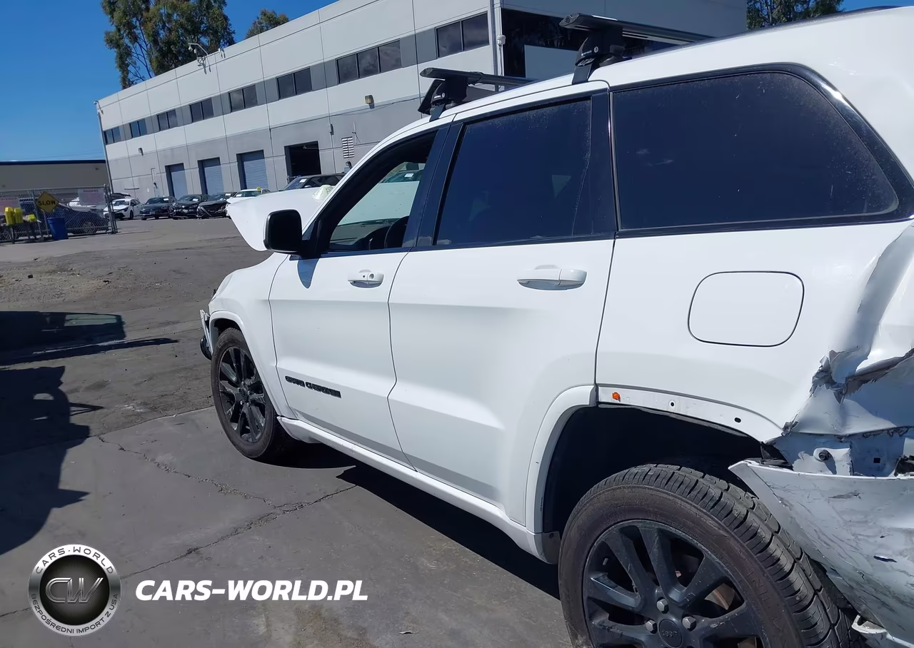 2019 Jeep Grand Cherokee Altitude 4X2 VIN:1C4RJEAGXKC858199 - 14