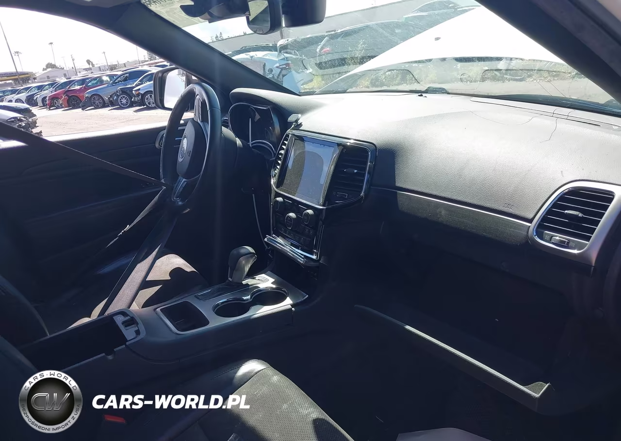 2019 Jeep Grand Cherokee Altitude 4X2 VIN:1C4RJEAGXKC858199 - 5