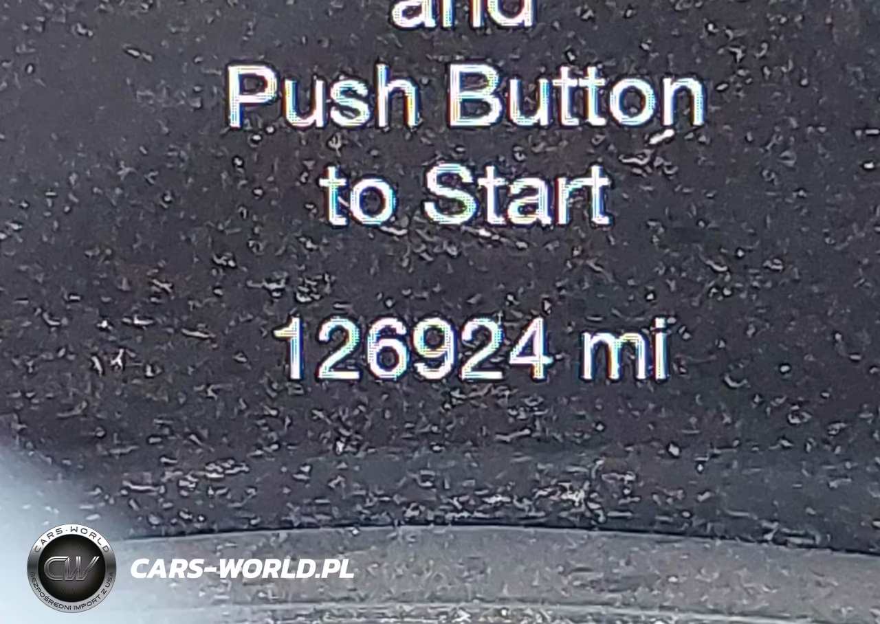 2019 Jeep Grand Cherokee Altitude 4X4 VIN:1C4RJFAG1KC529557 - 16