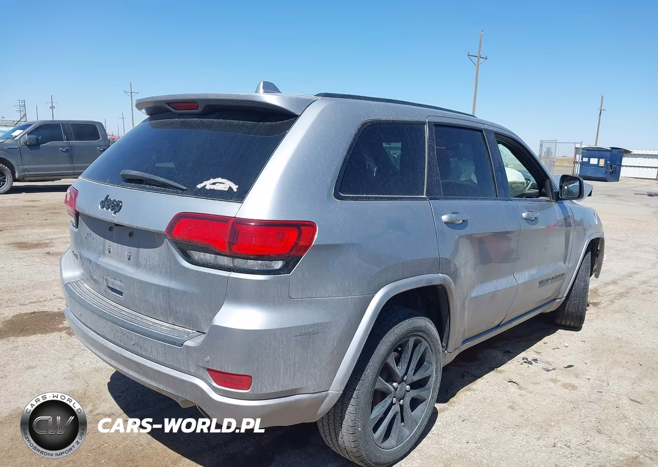 2019 Jeep Grand Cherokee Altitude 4X4 VIN:1C4RJFAG1KC529557 - 4