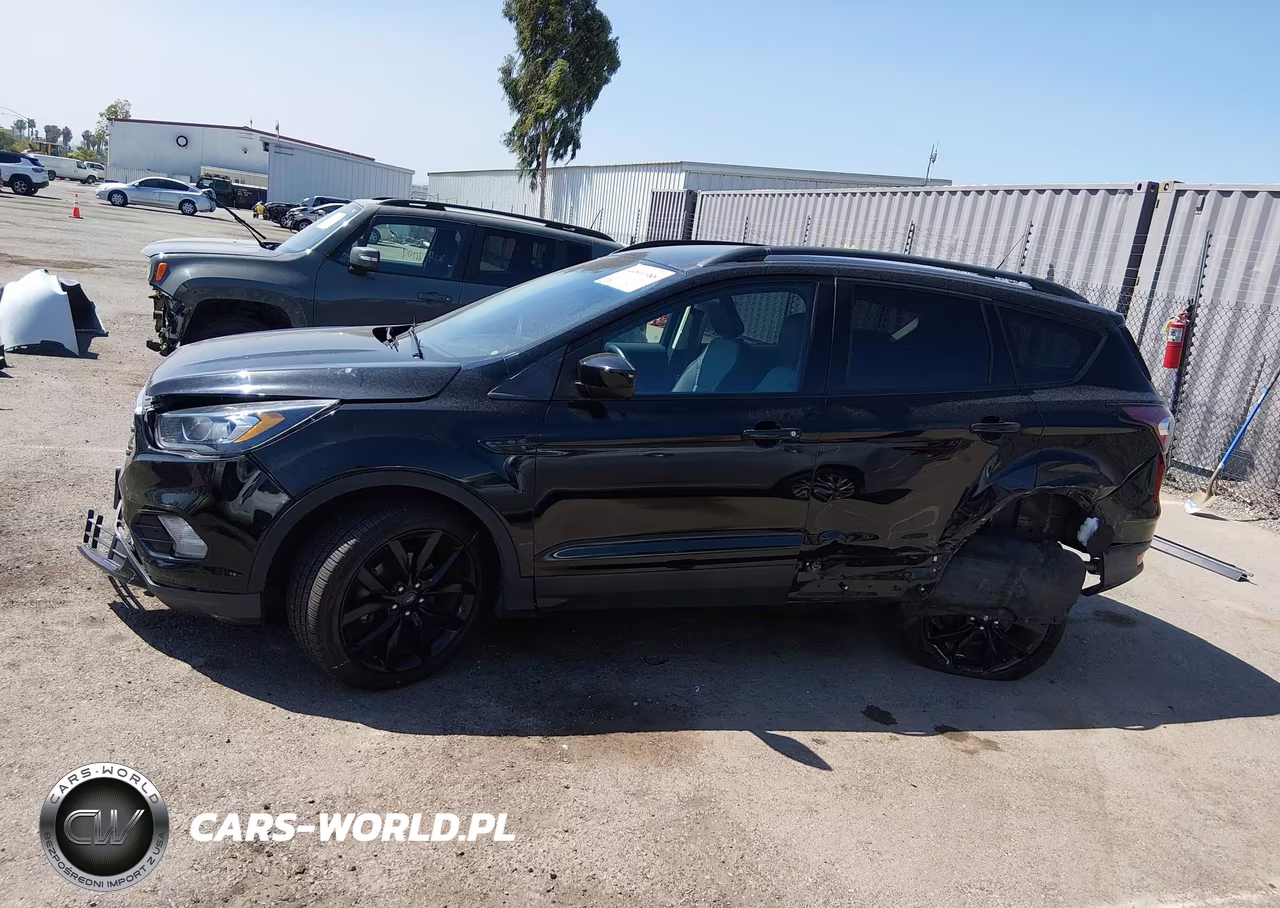2018 Ford Escape Se VIN:1FMCU0GD6JUD29821 - 15