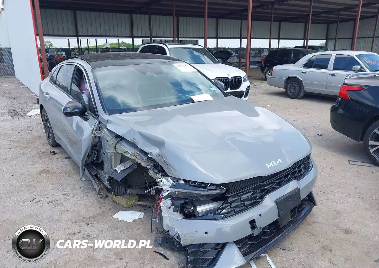 2025 Kia K5 Gt-Line – zdjęcie 1 z 16