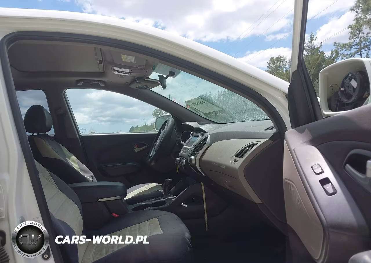2010 Hyundai Tucson Limited VIN:KM8JU3AC7AU019105 - 5