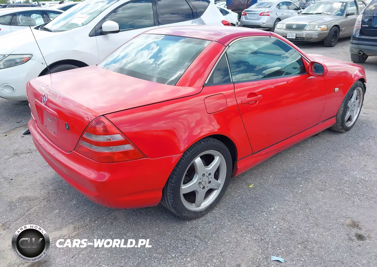 2000 Mercedes-Benz Slk 230 Kompressor VIN:WDBKK47F9YF159742 - 4