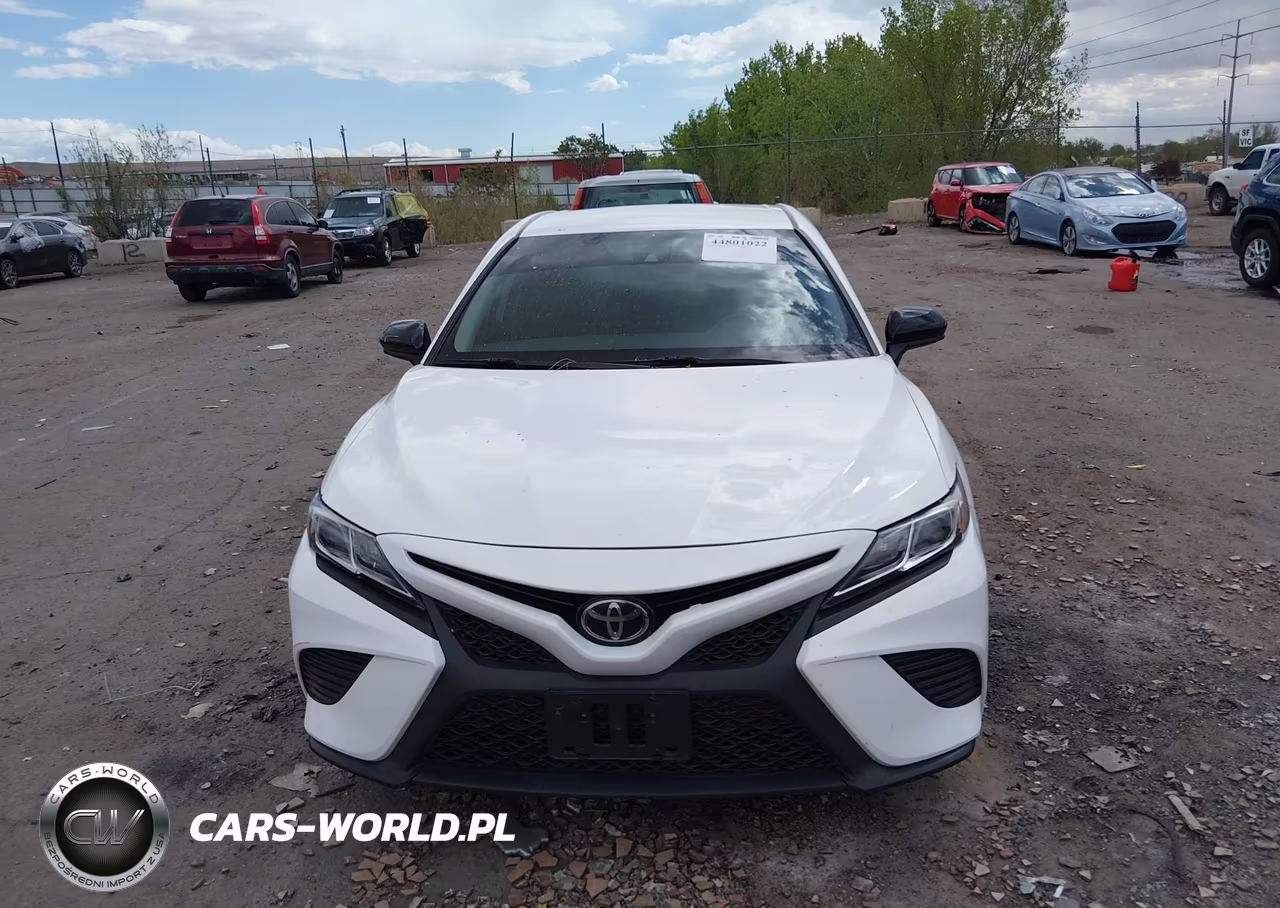2020 Toyota Camry Se Nightshade Edition VIN:4T1G11AK6LU400591 - 11