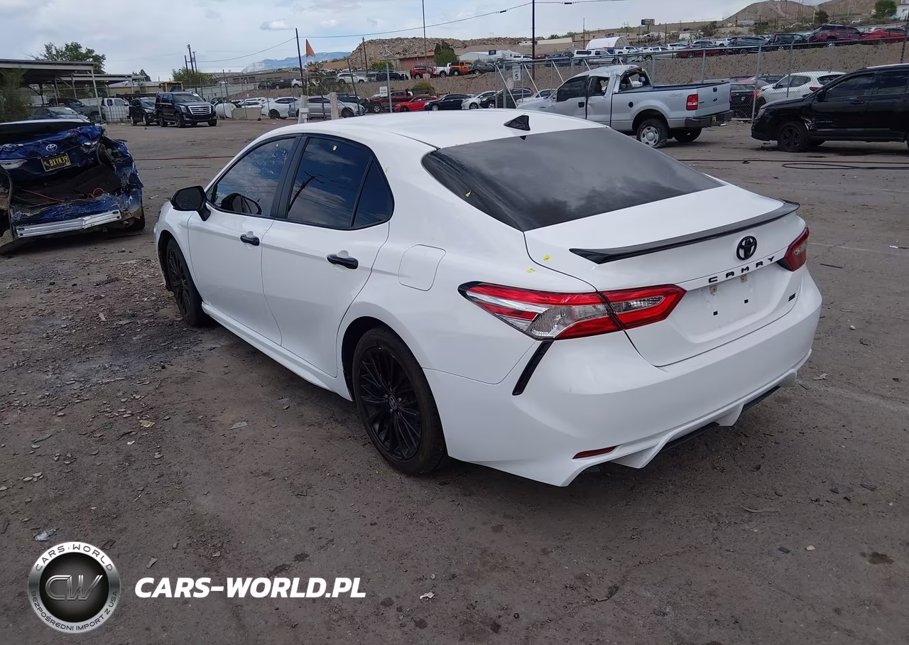 2020 Toyota Camry Se Nightshade Edition VIN:4T1G11AK6LU400591 - 3