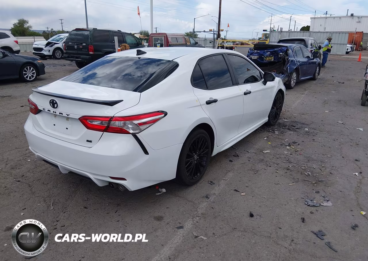 2020 Toyota Camry Se Nightshade Edition VIN:4T1G11AK6LU400591 - 4
