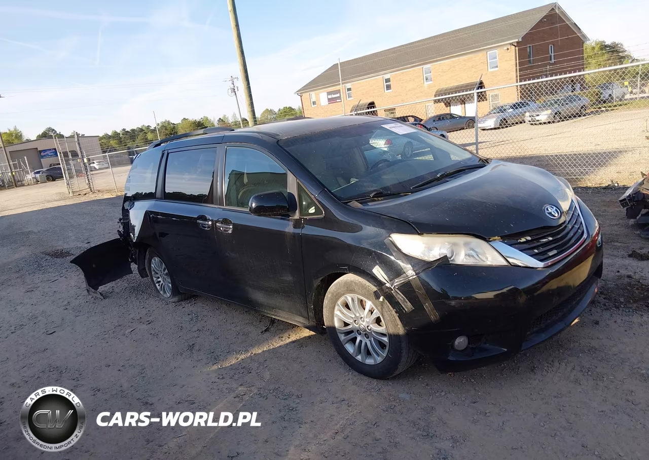 2017 Toyota Sienna Xle 8 Passenger