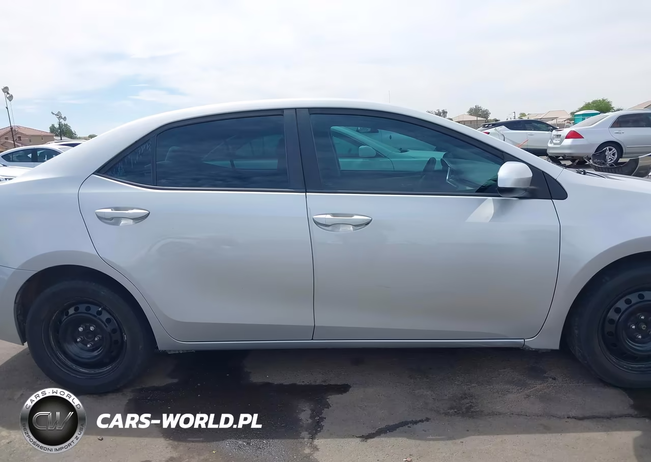 2019 Toyota Corolla Le VIN:5YFBURHE7KP889440 - 13