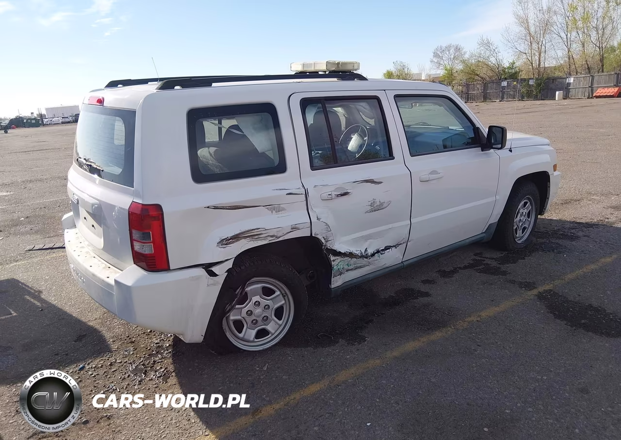2010 Jeep Patriot Sport VIN:1J4NF2GB7AD565194 - 4