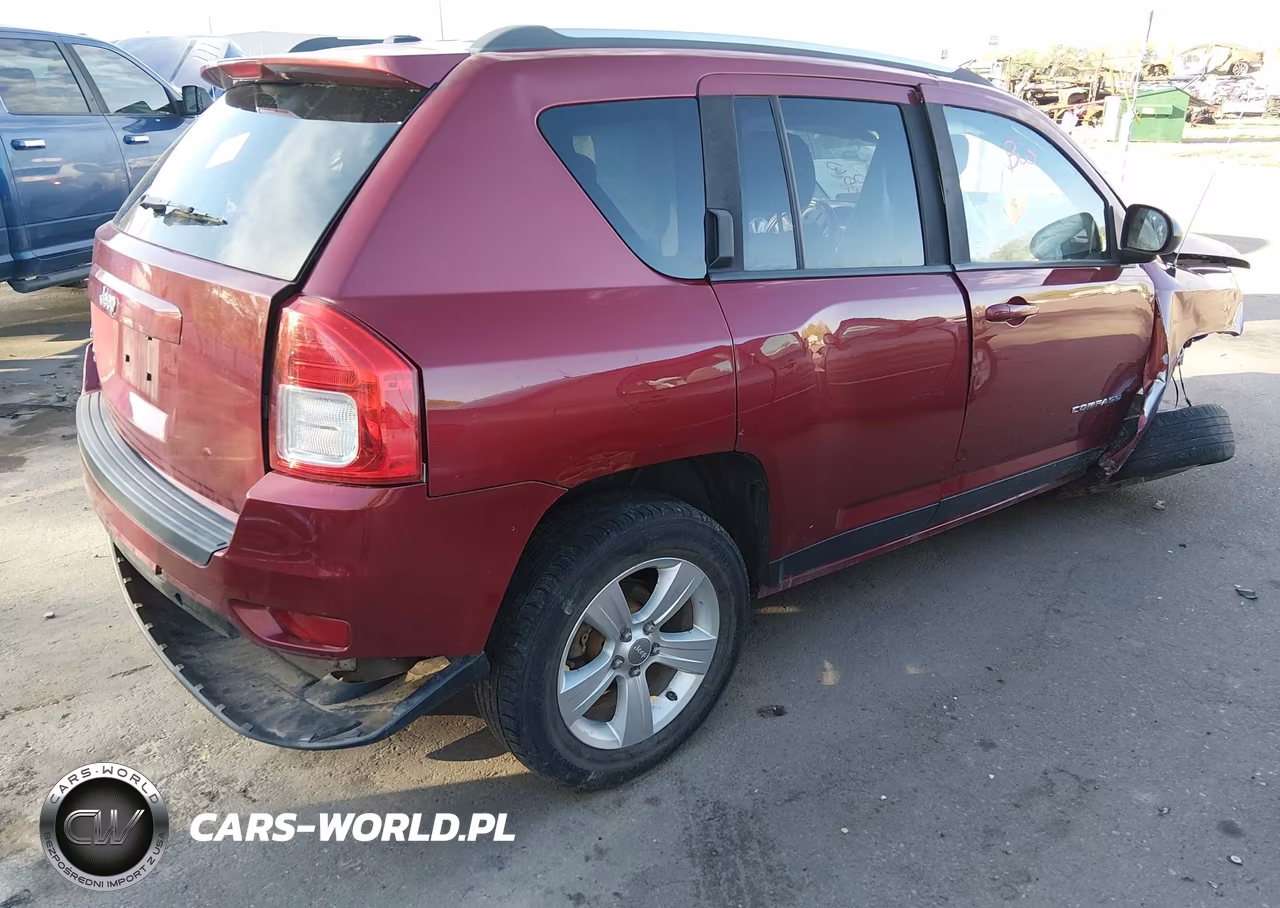 2013 Jeep Compass Sport VIN:1C4NJDBB7DD207587 - 4