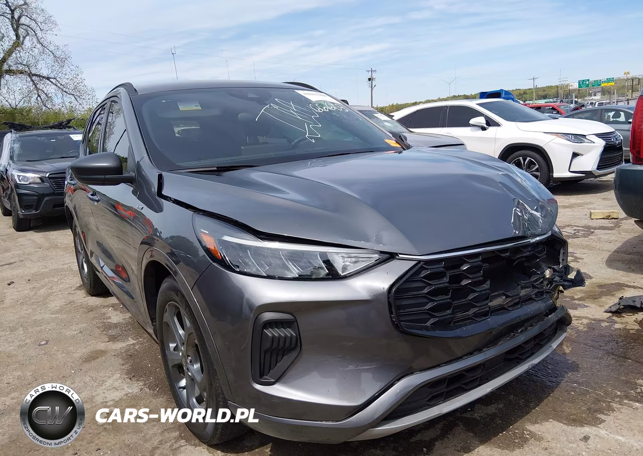 2024 Ford Escape St-Line – zdjęcie 1 z 17