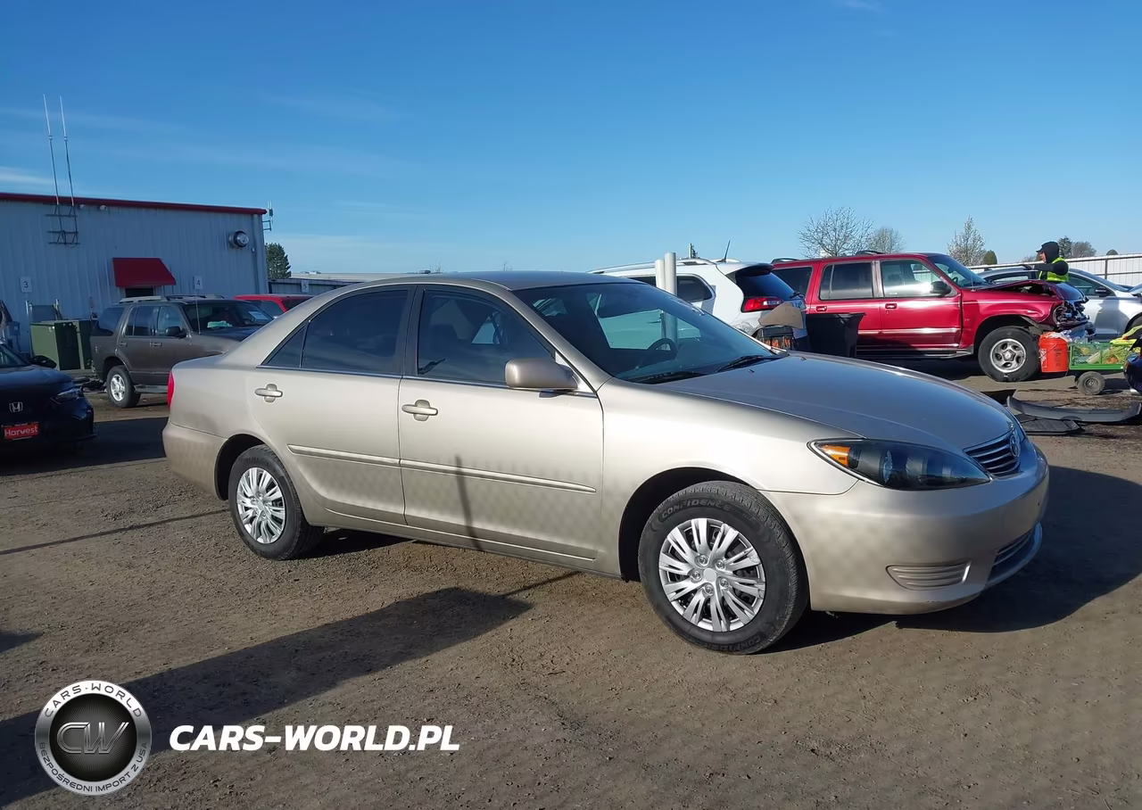 2005 Toyota Camry Le VIN:4T1BE32K15U522299 - 13