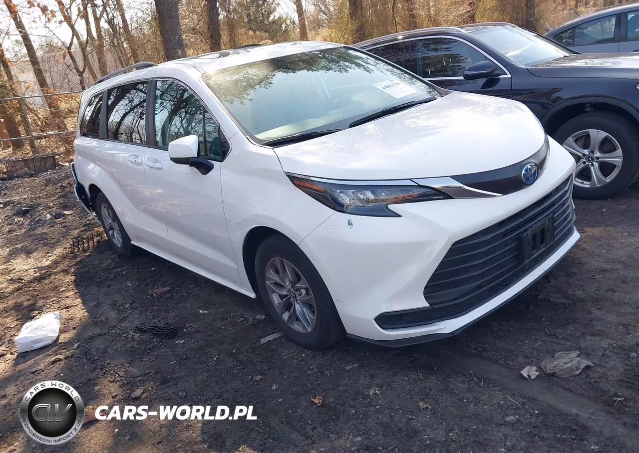 2024 Toyota Sienna Le