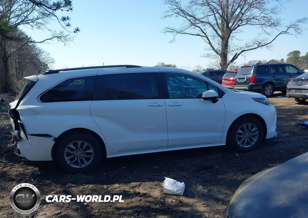 2024 Toyota Sienna Le VIN:5TDBSKFC4RS148114 - 13