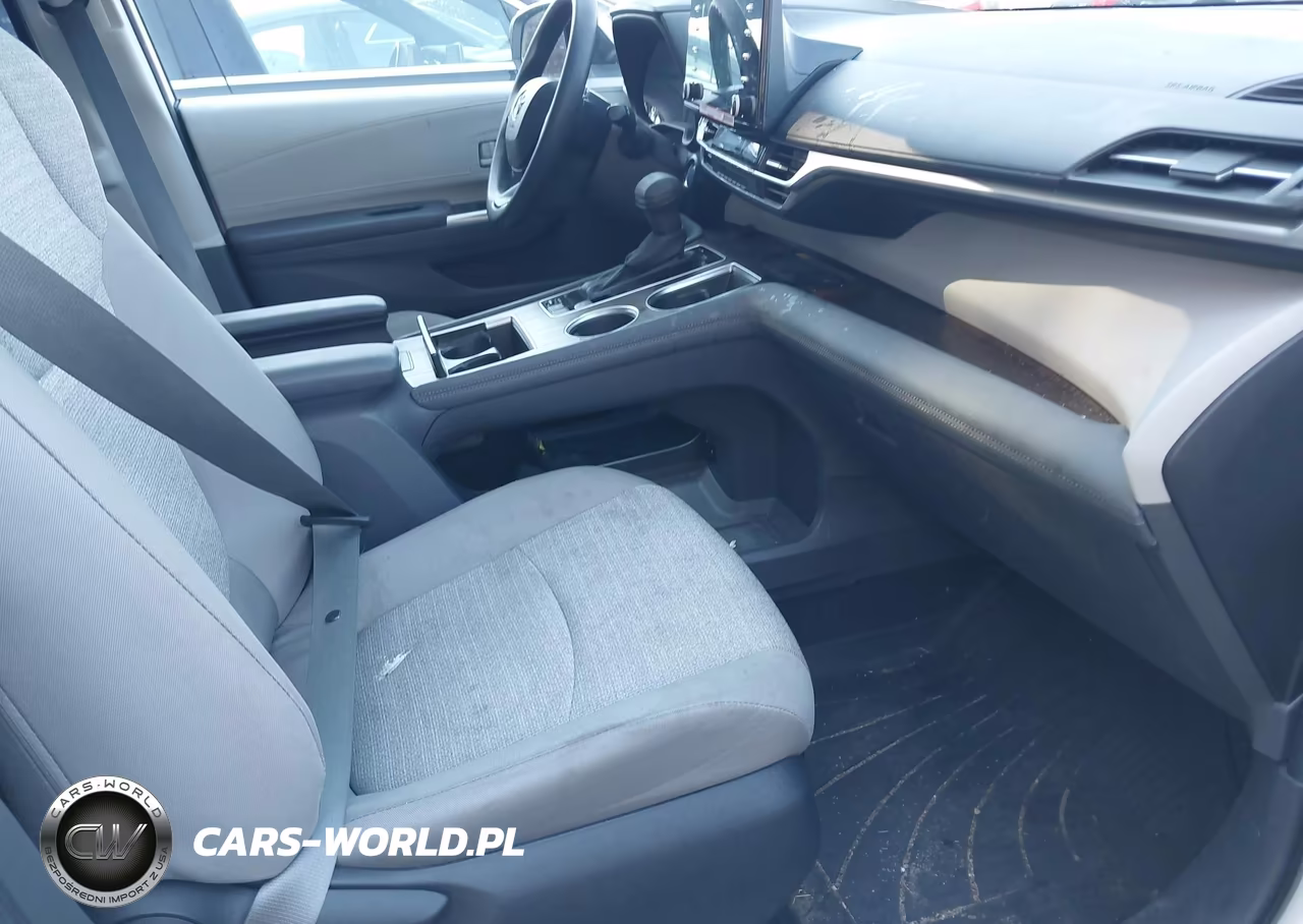 2024 Toyota Sienna Le VIN:5TDBSKFC4RS148114 - 5