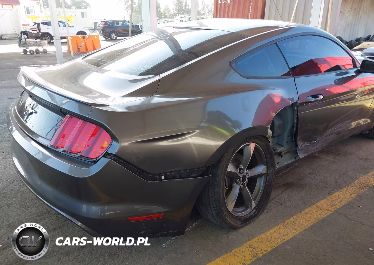 2016 Ford Mustang V6 VIN:1FA6P8AM5G5206715 - 6
