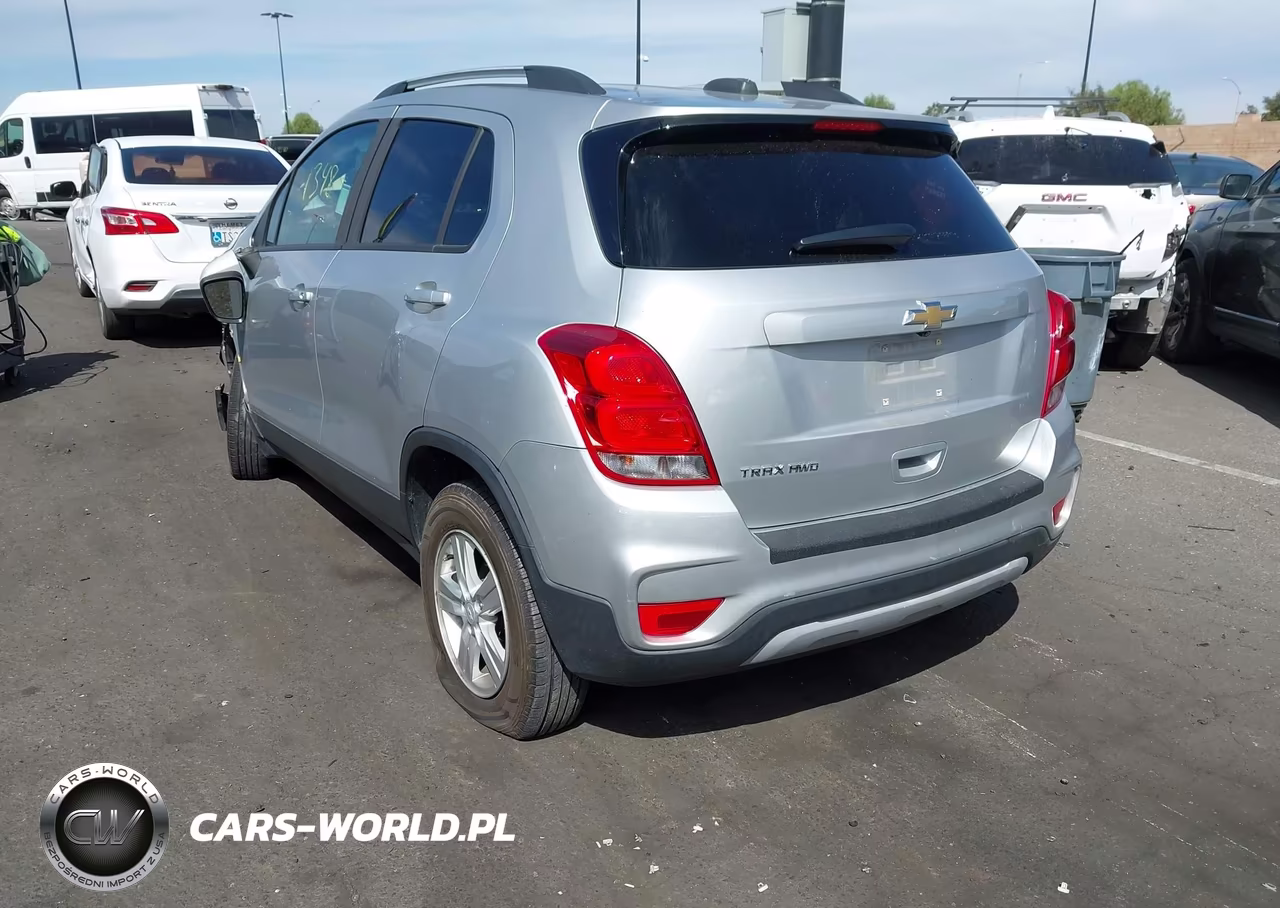 2021 Chevrolet Trax Awd Lt VIN:KL7CJPSB4MB324755 - 3