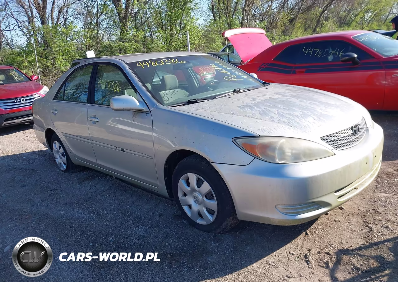 2003 Toyota Camry Le VIN:4T1BE32KX3U717007 - 12