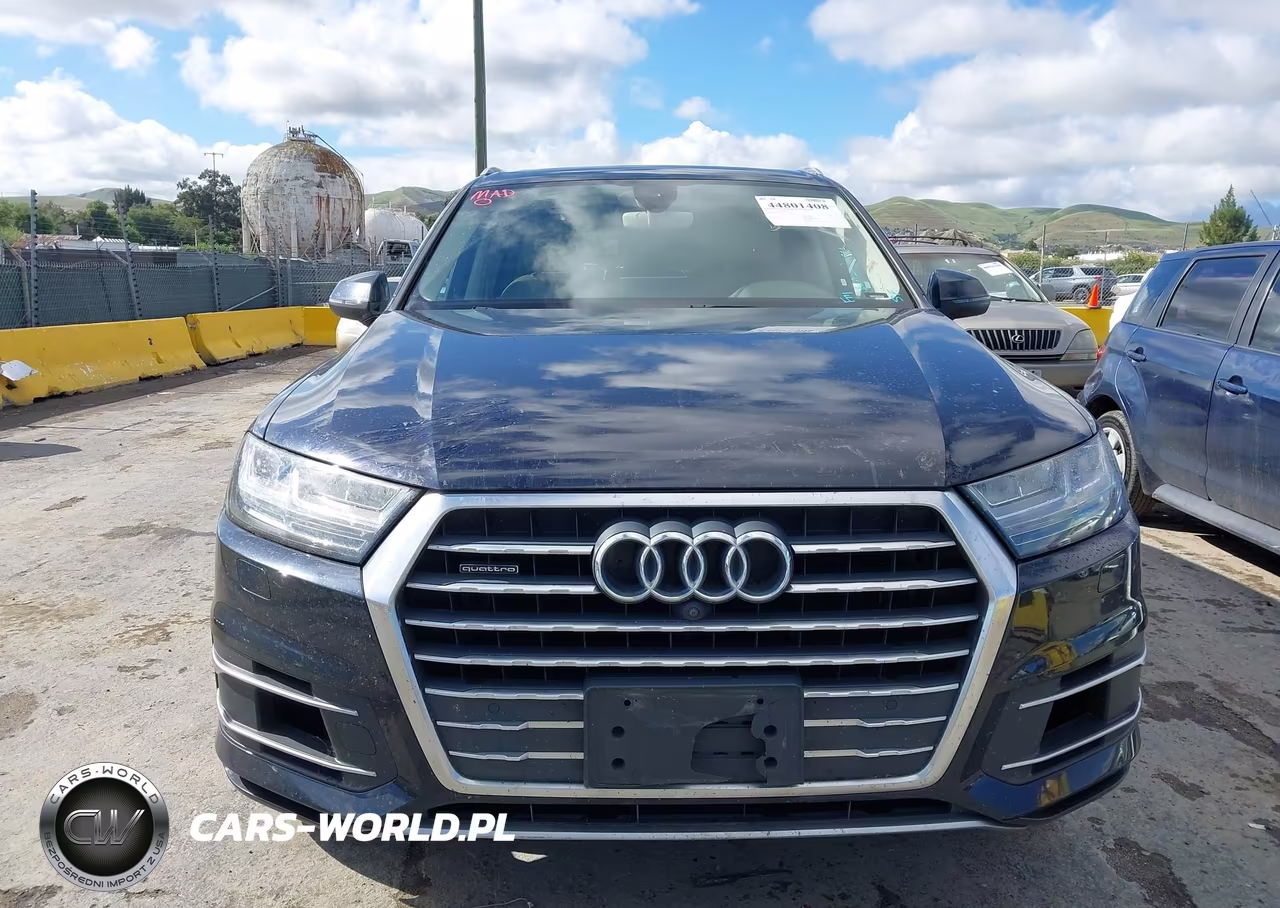 2017 Audi Q7 3.0T Premium VIN:WA1LAAF73HD017930 - 12