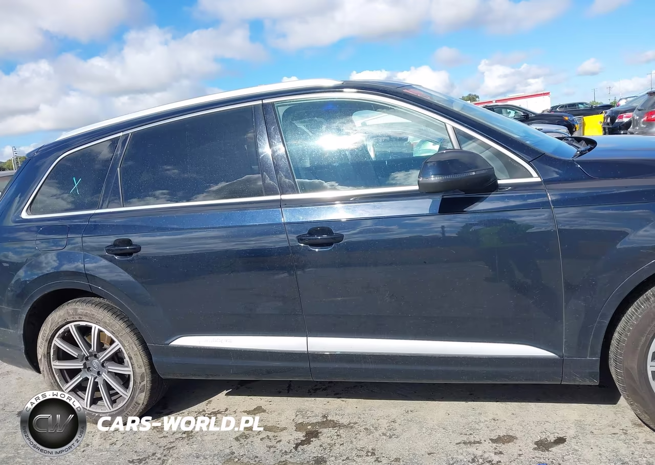 2017 Audi Q7 3.0T Premium VIN:WA1LAAF73HD017930 - 13