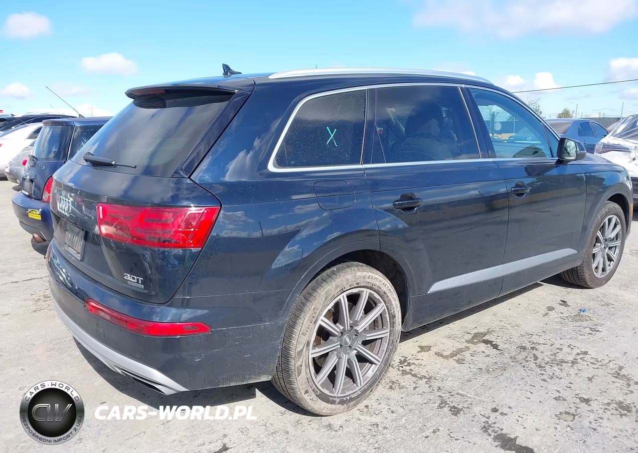2017 Audi Q7 3.0T Premium VIN:WA1LAAF73HD017930 - 4