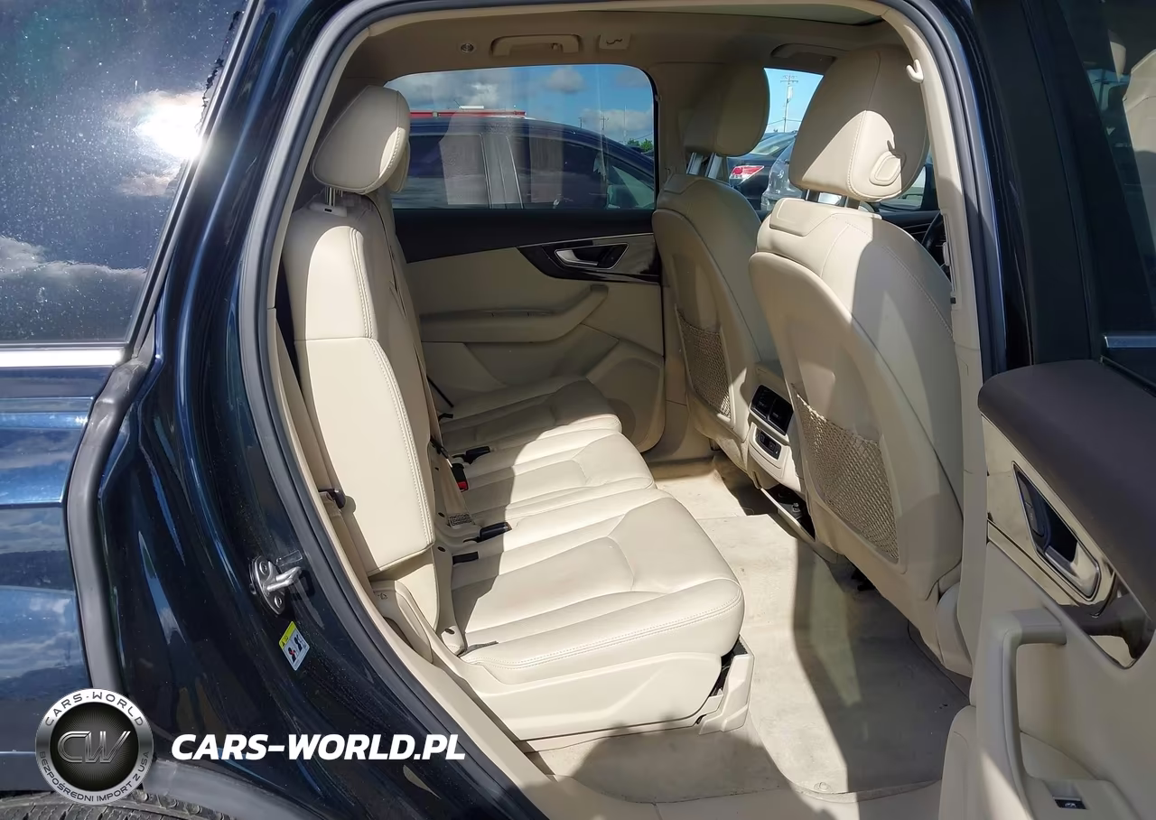 2017 Audi Q7 3.0T Premium VIN:WA1LAAF73HD017930 - 8