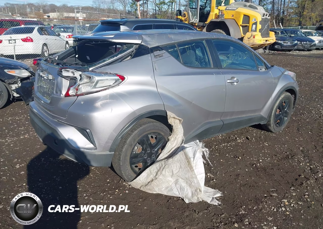 2018 Toyota C-Hr Xle Premium VIN:NMTKHMBX9JR057524 - 4