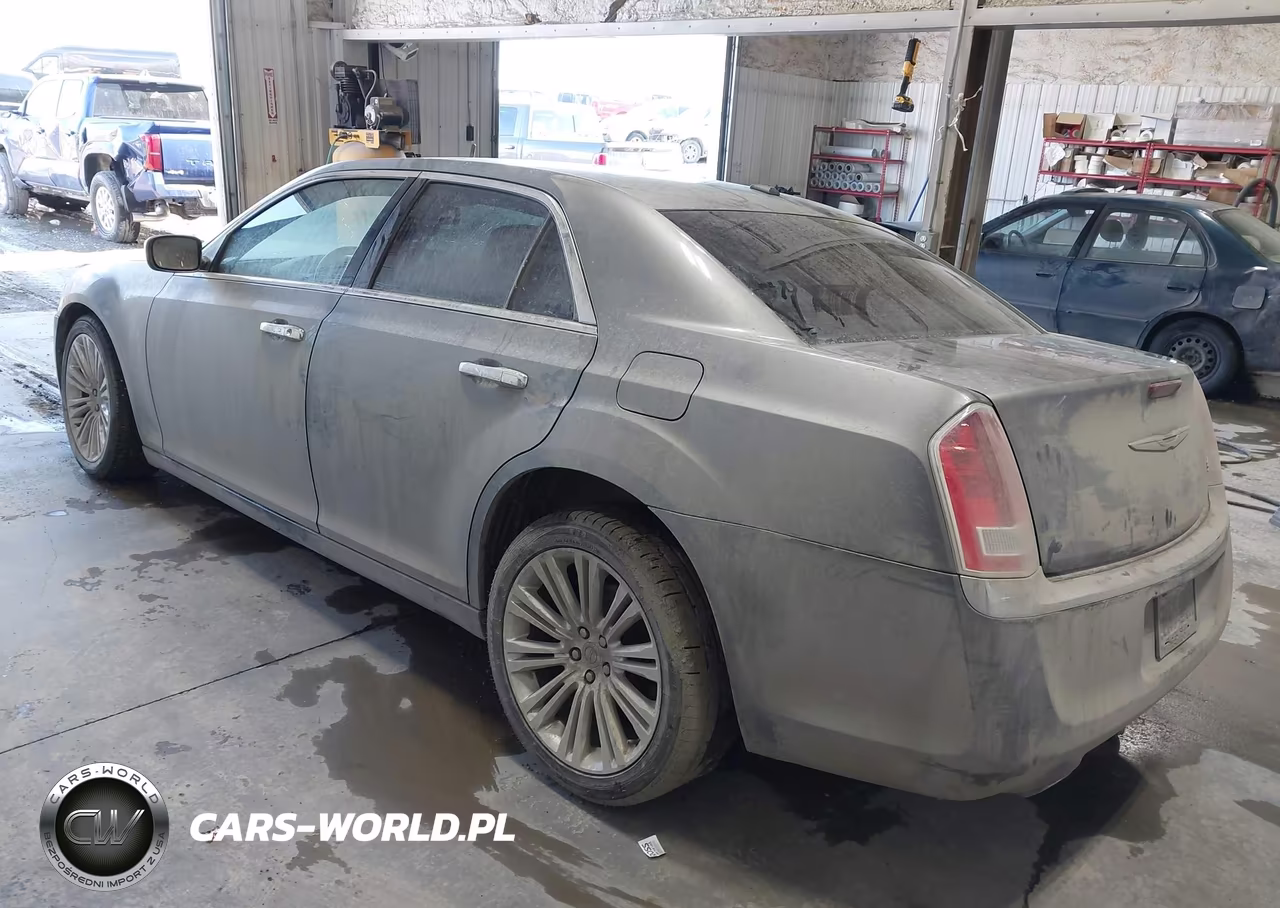2012 Chrysler 300 Limited VIN:2C3CCACG1CH274492 - 3